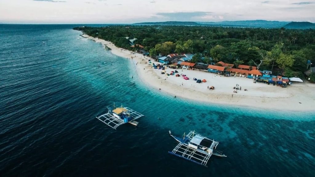 Basdaku or White Beach, Moalboal Cebu