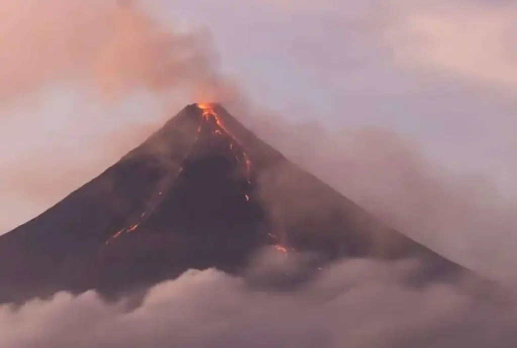 Flights to Bicol Canceled Over Mayon Activity